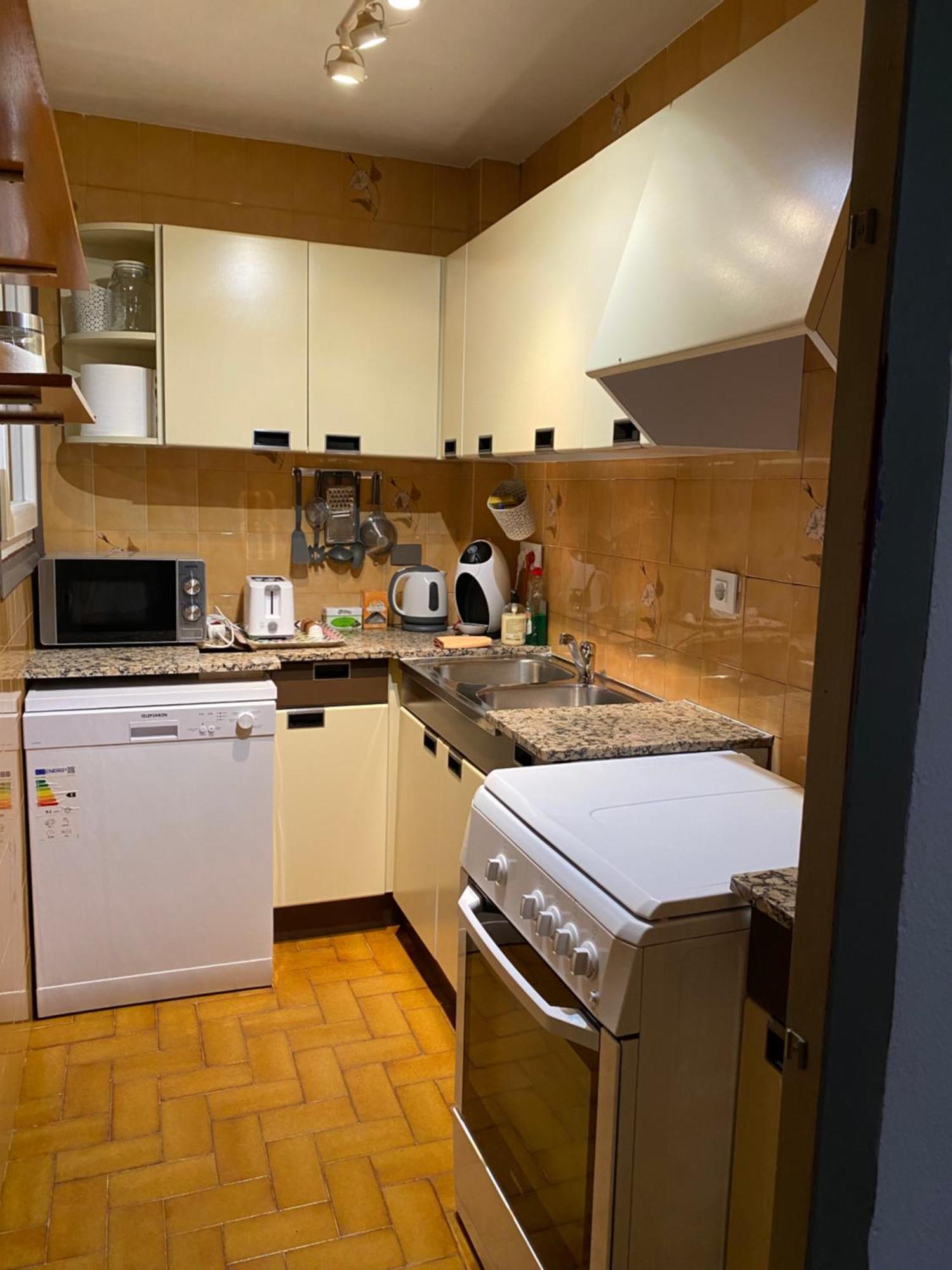 Apartamento Felicitat Figueres  Exterior photo